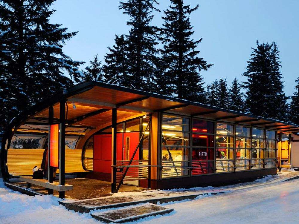 alt="Rideau Canal Skate Chalets"